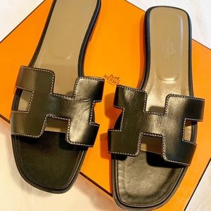 Hermès Oran Sandals